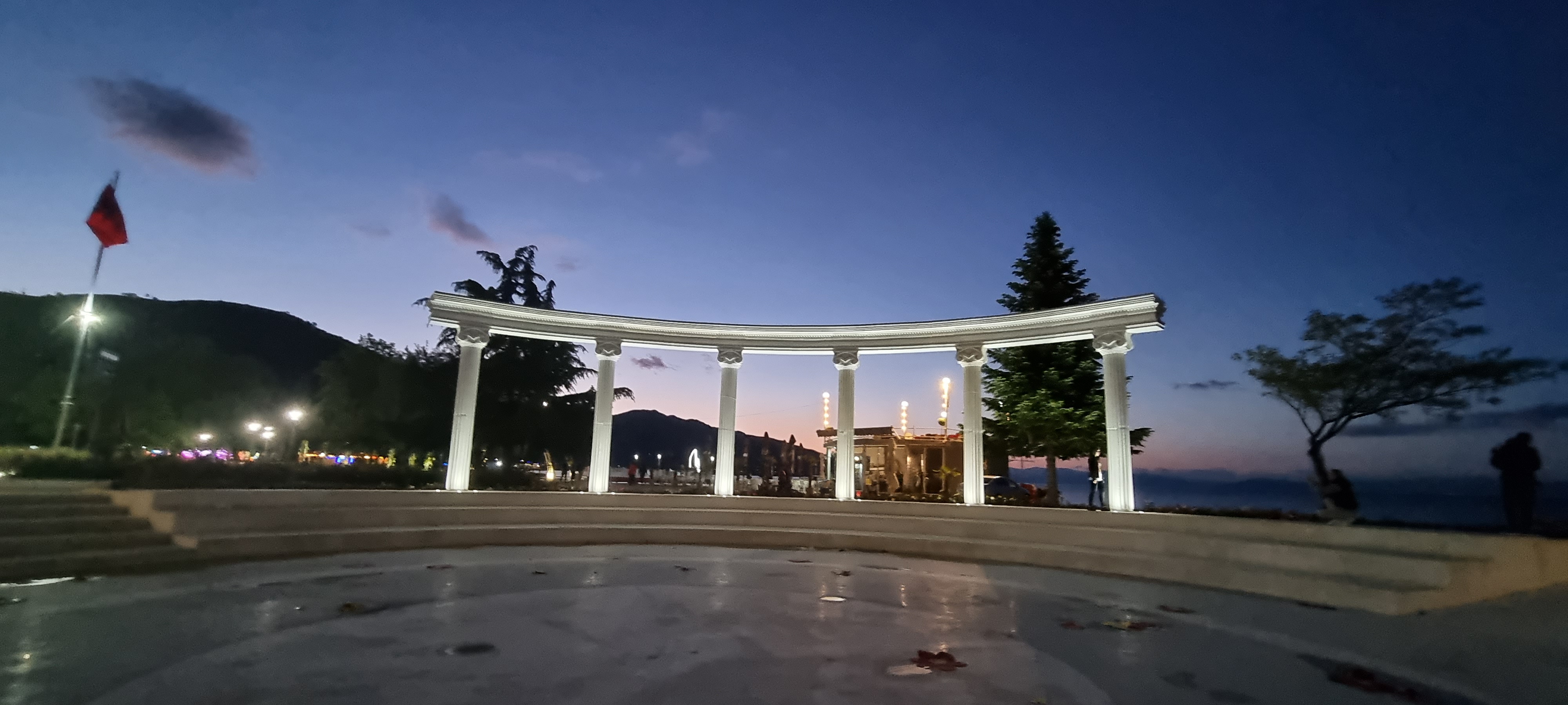 Pamja e Odeonit të ri në Pogradec