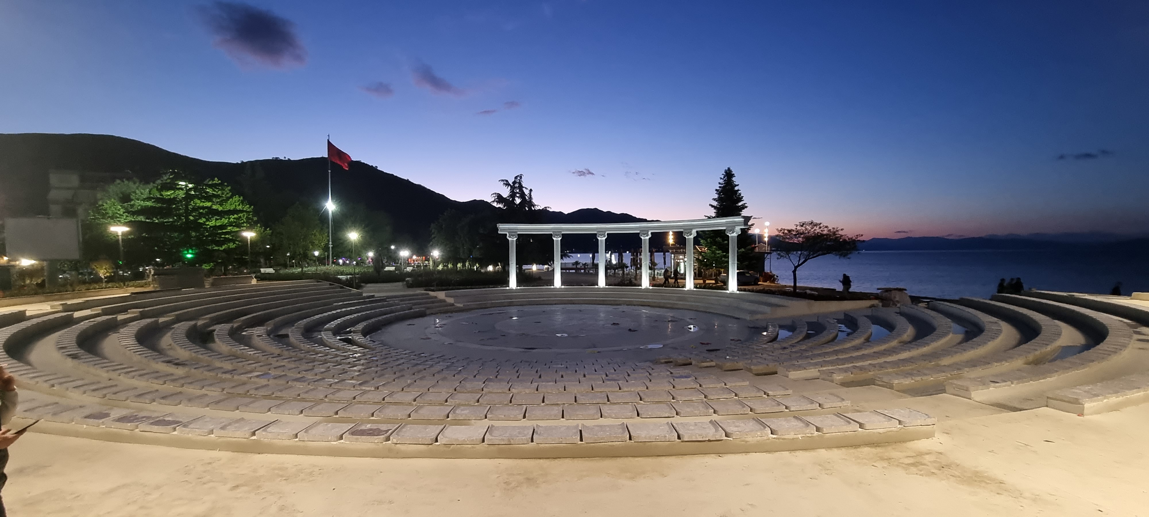 Pamja e Odeonit të ri në Pogradec
