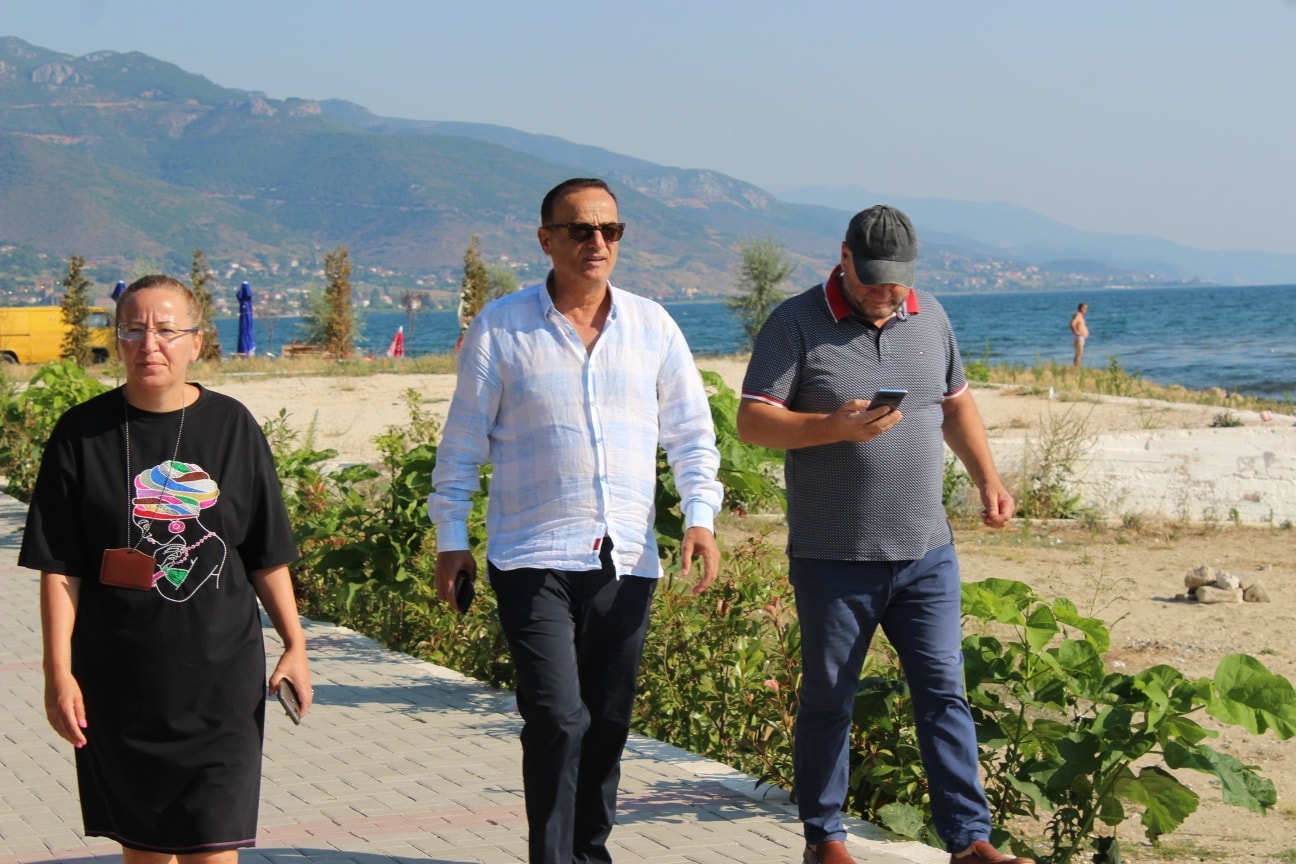 Kryetari z. Ilir Xhakolli inspekton plazhet